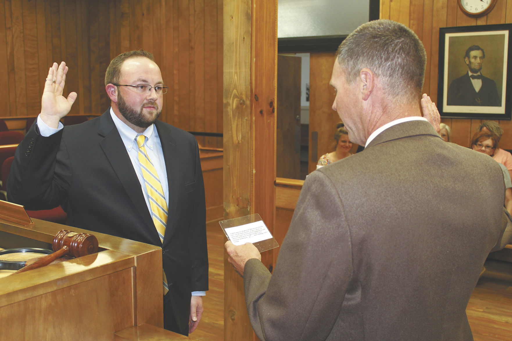 Reynolds sworn in